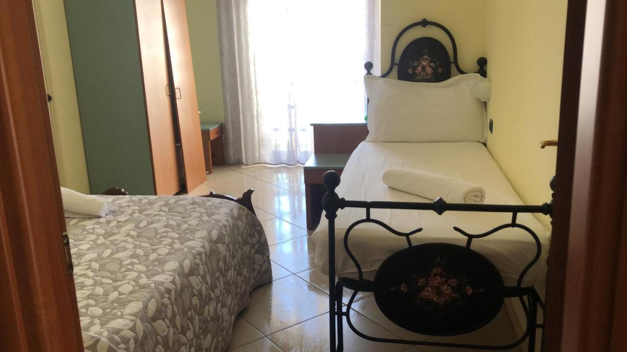 Hotel Taj Bettolle Esterno foto