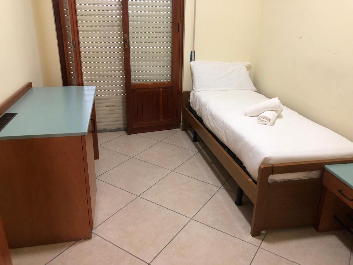 Hotel Taj Bettolle Esterno foto
